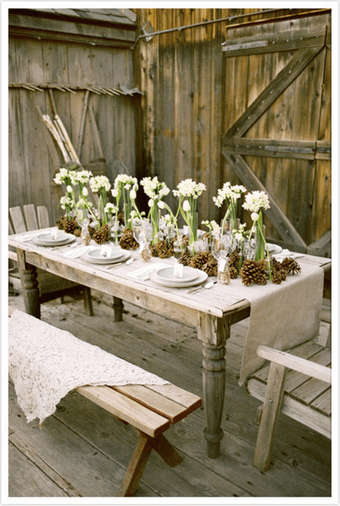 Tipos de mesas para el montaje de tu boda - Foto Jose Villa
