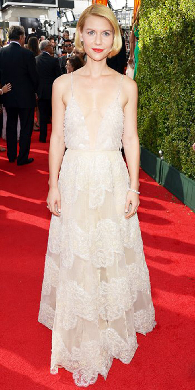 Claire Danes luce un vestido Armani Privé en los Emmy 2013 - Foto InStyle Facebook