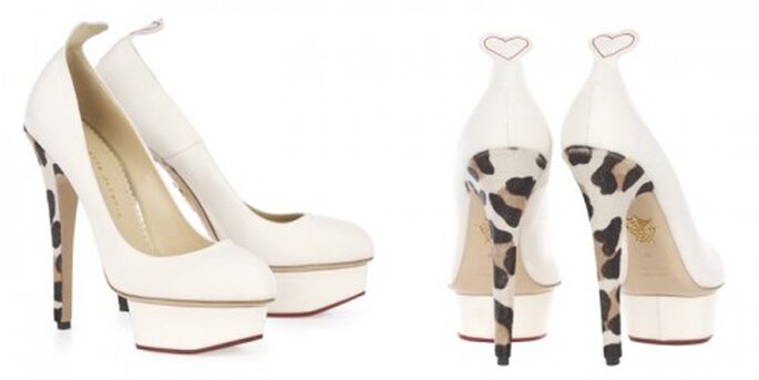 Zapatos de novia blancos con estampado de leopardo - Foto Charlotte Olympia Bridal