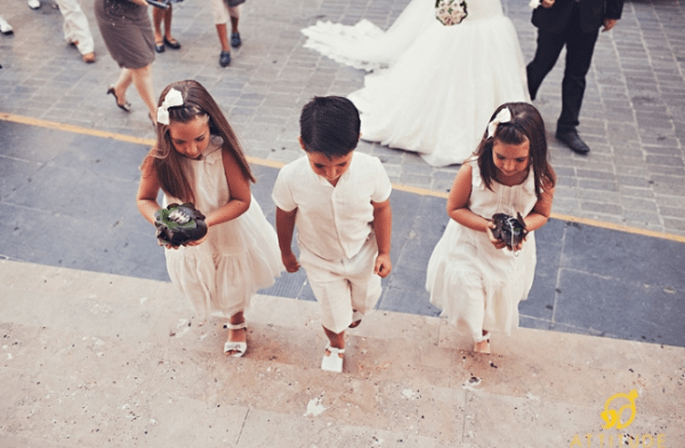Geben Sie Kindern Aufgaben bei der Hochzeit, so sind sie beschäftigt. Foto: Fran attitudefotografia.com