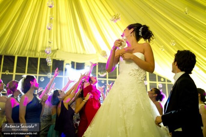 Disfrutar de una boda cuando estás organizando tu propia boda. Foto Antonio Saucedo