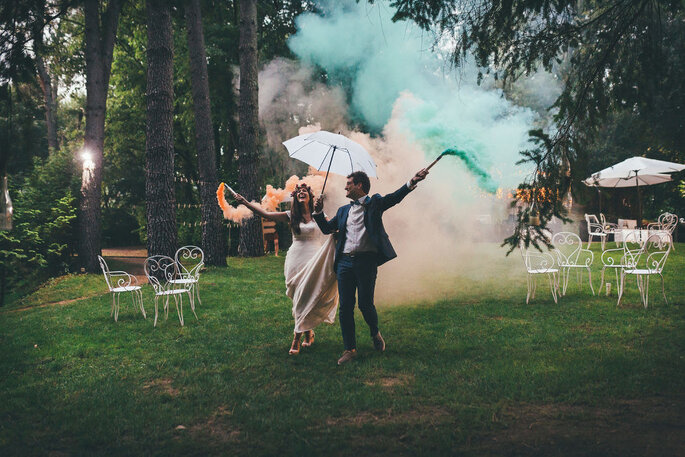 Bengalas de humo en las bodas ¡un punto excepcional! – Bengalas de humo