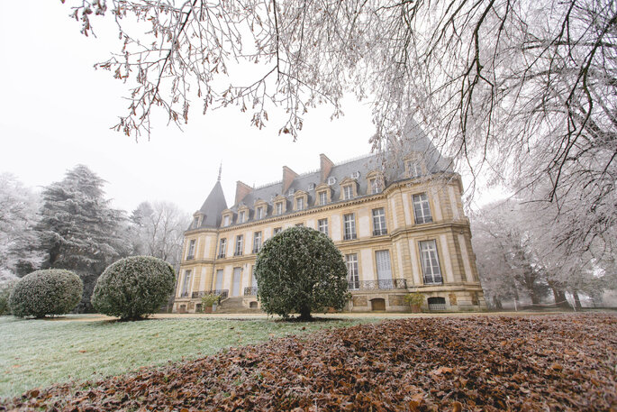 Château de Santeny verglacé en automne en basse saison 