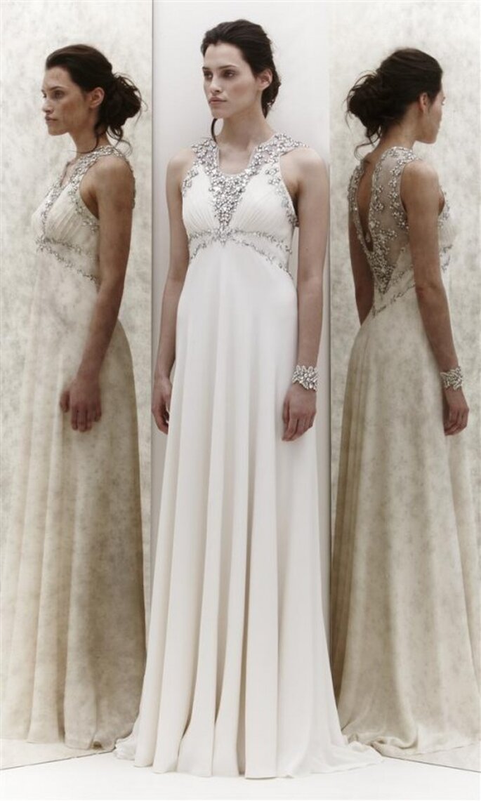 Vestido de novia con pedrería en el cuello - Foto Jenny Packham 2013