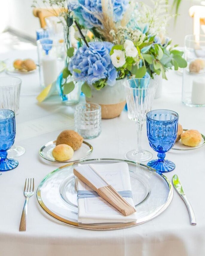 Decorazioni tavolo blu banchetto di nozze