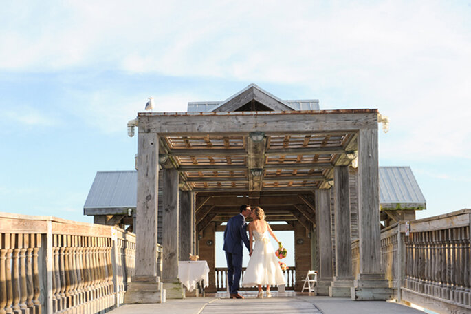 Una boda elegante en el muelle. Foto: Clau Photography Fine Art