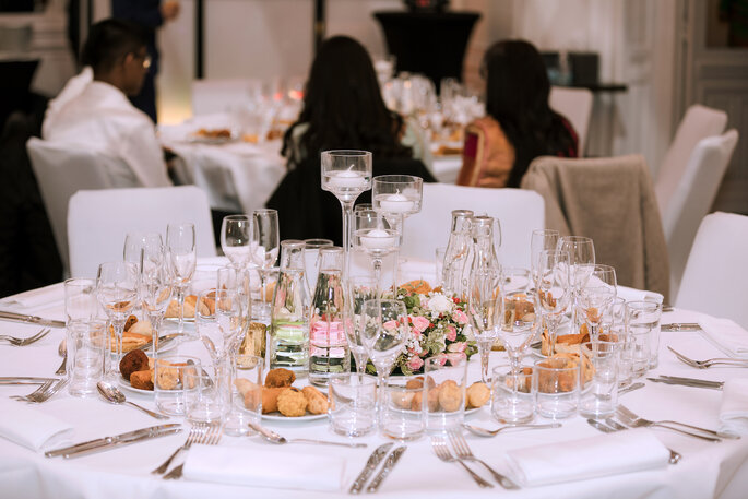 Table décorée pour un mariage à l'Hôtel Hilton Paris Opéra
