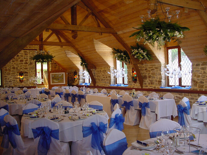 Les Lavandières, une salle de réception aux charpentes apparentes et typiquement bretonne du Domaine le Moulin de Saint-Yves