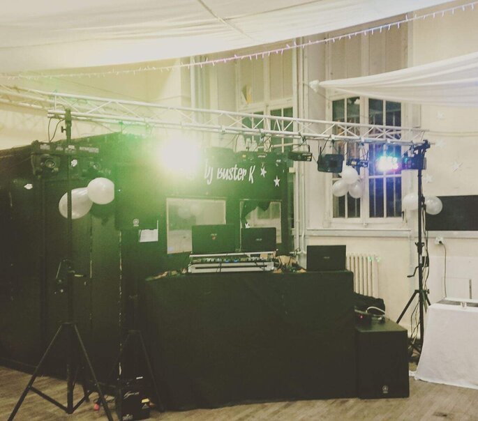 Matériel DJ professionnel pour un mariage - DHM Sono