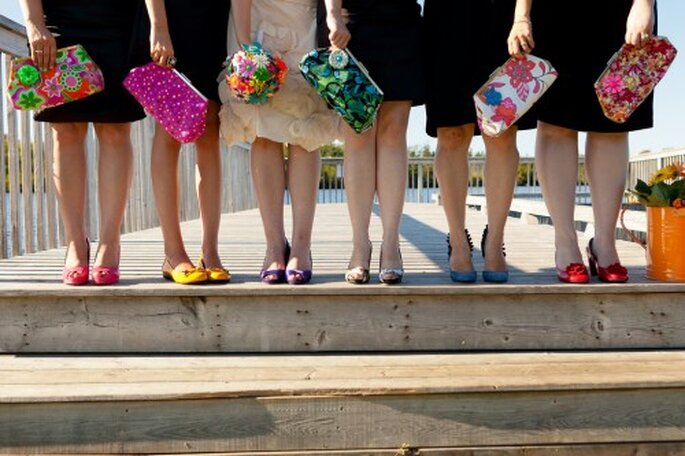  Zapatos y bolsas para boda juvenil. Foto de Krista Gates-Guy