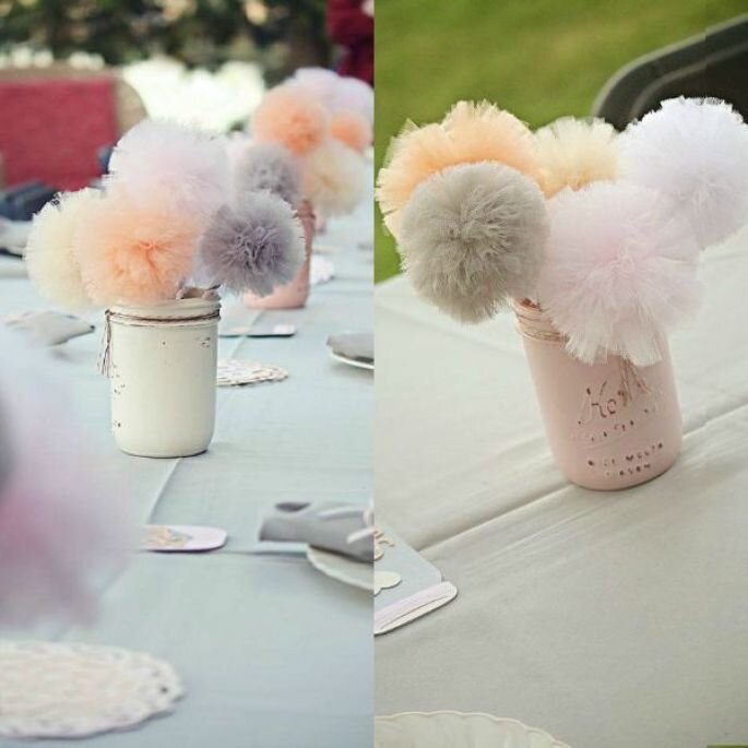 pompom feito de tule para decorar o casamento