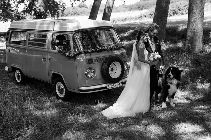 Как выбрать транспорт для гостей свадьбы: 5 шагов
