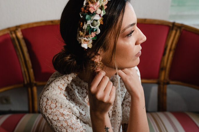 Toro Regreso Sesión plenaria Corona de flores: guía de estilo y su uso como invitada de boda