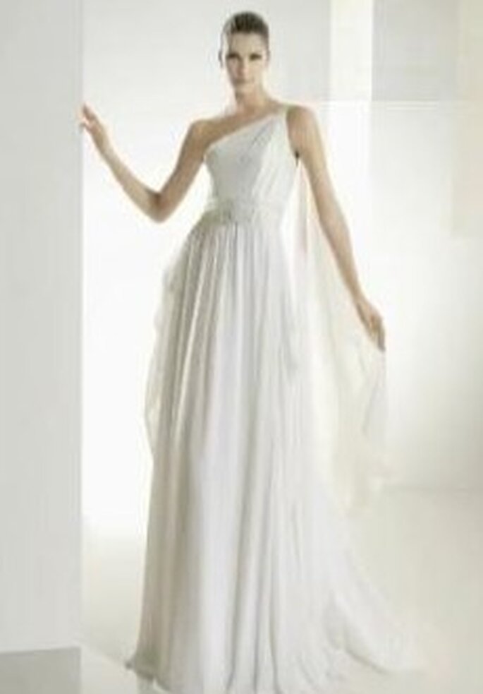 Colección de vestidos de novia en muselina y organza White One 2011