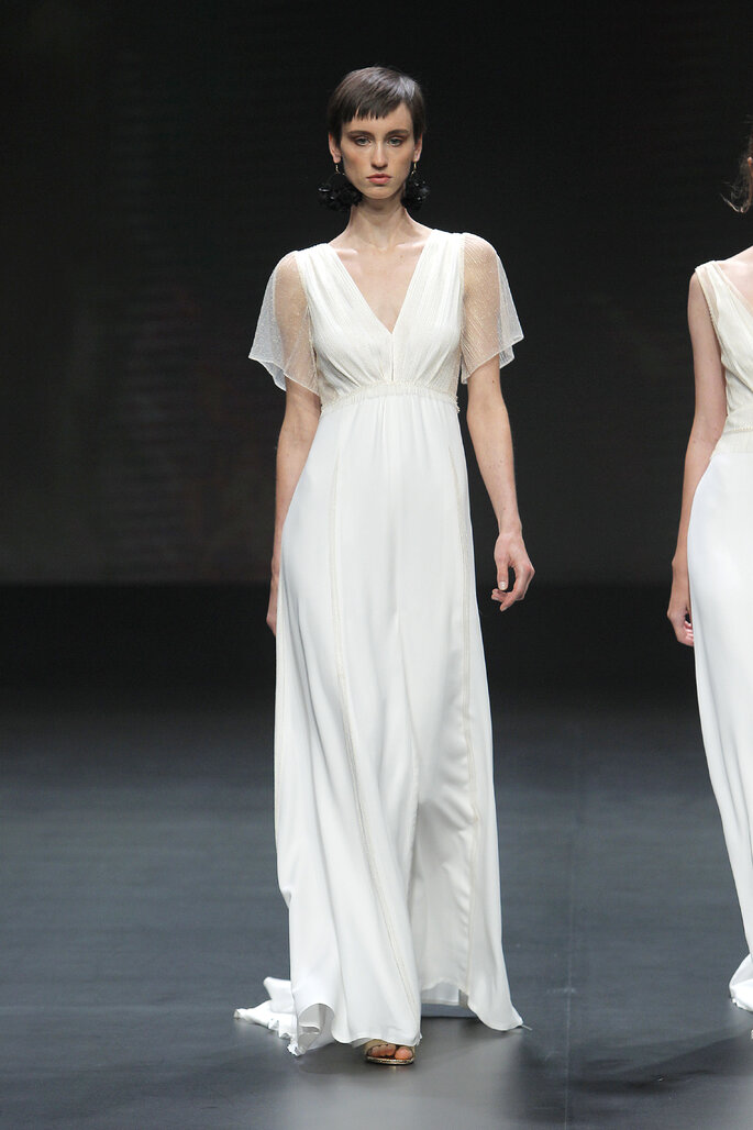 Vestidos de novia para mujeres bajitas: ¡escoge el diseño ideal para tu  figura!