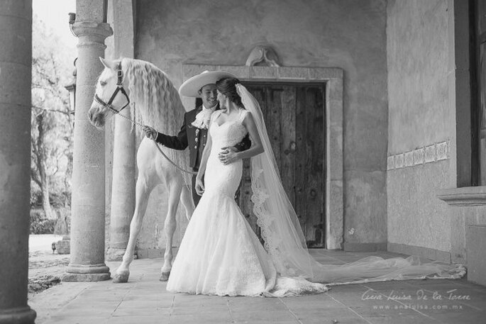 Real Wedding: Caballos, la novia más hermosa y un guapo novio vestido de charro - Foto Ana Luisa de la Torre