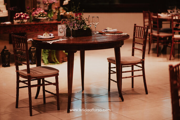 Decoração das mesas dos convidados