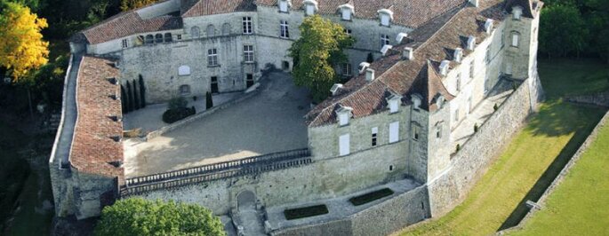Le Château de Cazeneuve