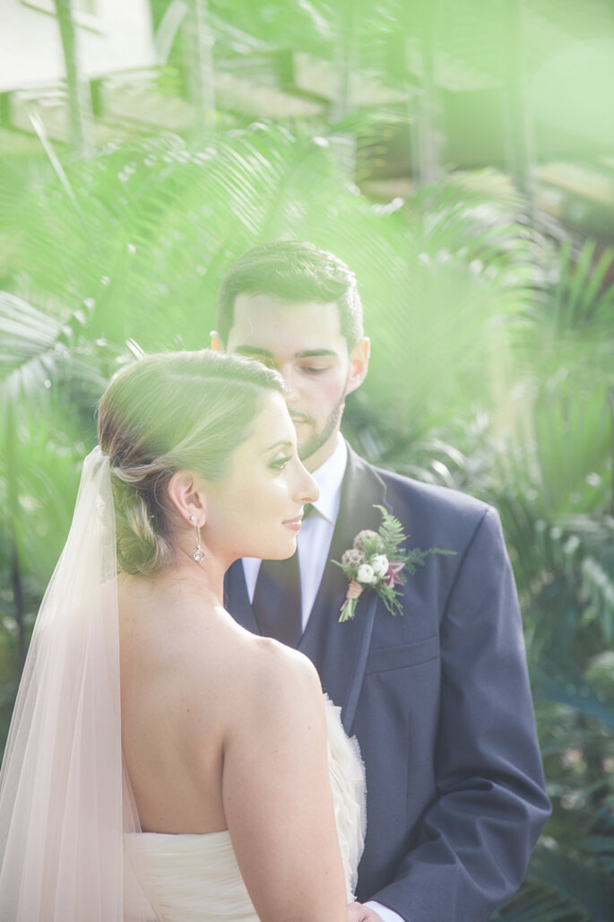 Romance en una boda al estilo de Romeo y Julieta modernos. Foto: 13:13 Photography