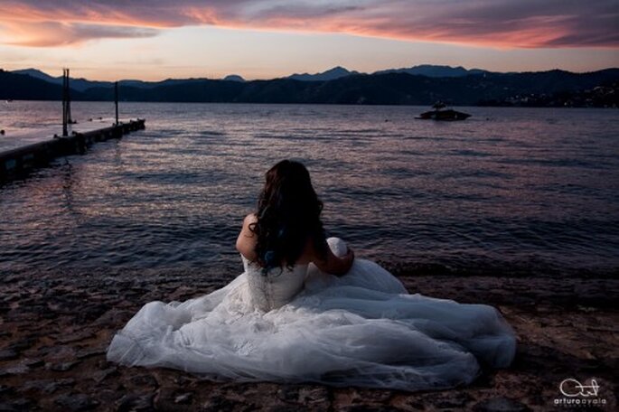 Aprovecha los escenarios naturales para tu sesión de fotos de boda en la playa - Foto Arturo Ayala