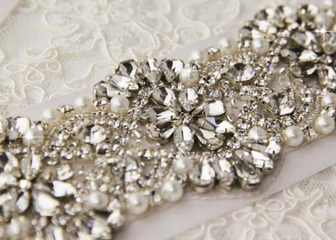 Cinturón de pedrería para vestido de novia - Foto Etsy