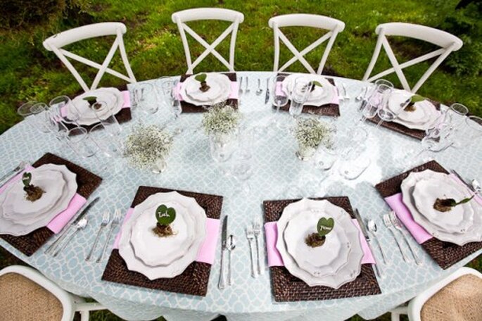 Mesa ovalada para el montaje de tu boda - Foto Elizabeth Anne Designs