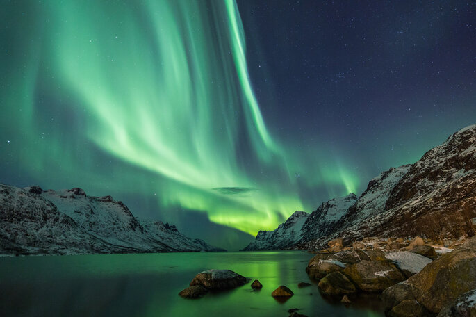Logitravel Agencias de viaje online Luna de miel bajo aurora boreal en Islandia