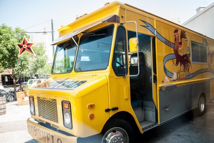 Elige un food truck para tu banquete de boda - Foto Lily Red Studio