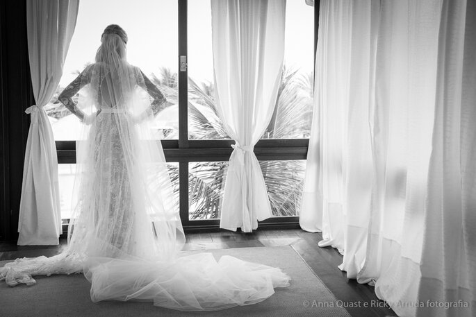Vestido da Noiva: Lourdinha Noyama | Foto: Anna Quast e Ricky Arruda