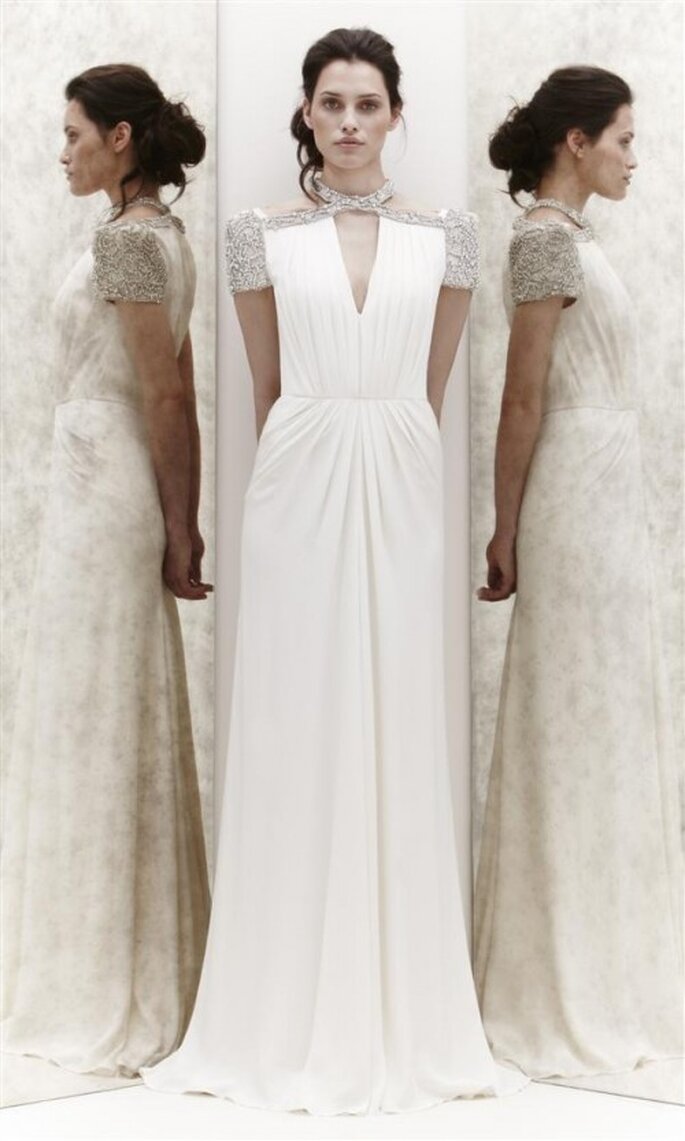 Vestido de novia con pedrería en hombros y cuello - Foto Jenny Packham 2013