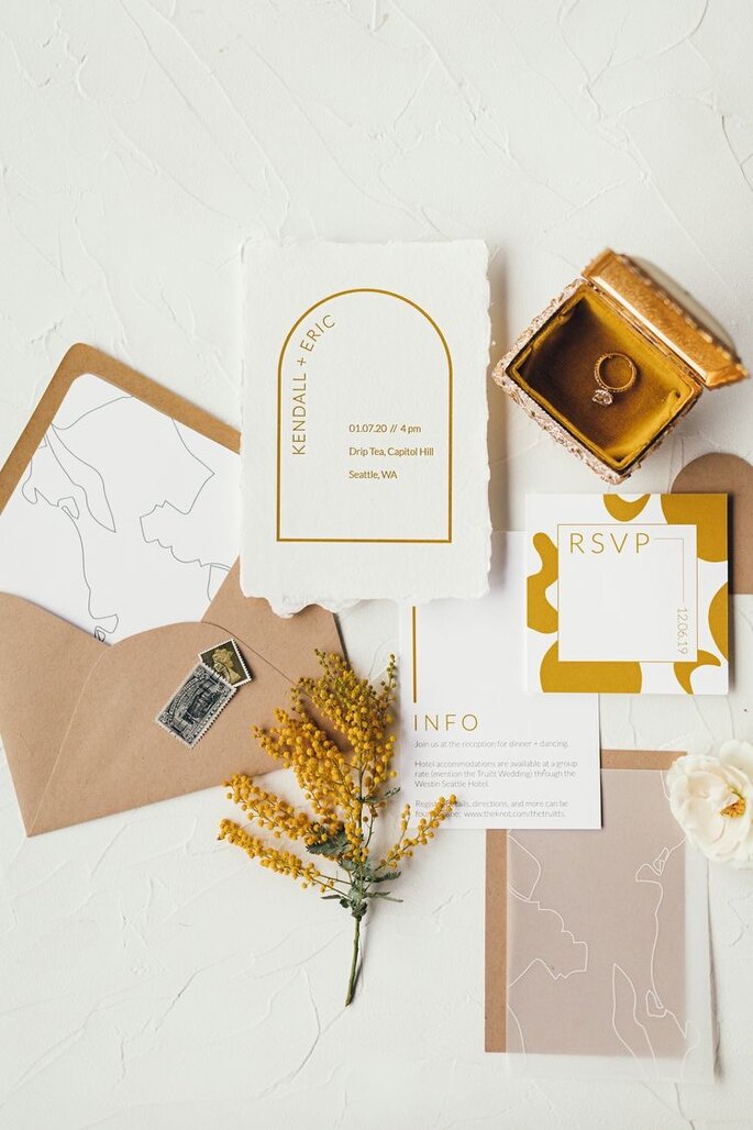 Hochzeitspapeterie modern und minimalistisch in senfgelb mustard mit Line Art und abgerundetem Rahmen