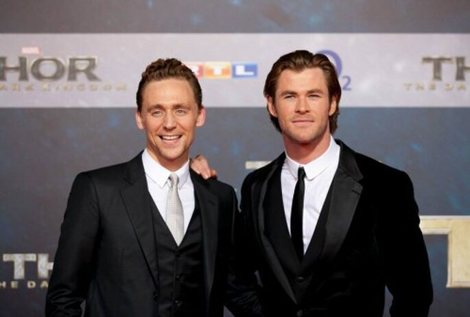 El look de Tom Hiddleston y Chris Hemsworth en la premiere de "Thor: The Dark World" - Foto Thor Facebook