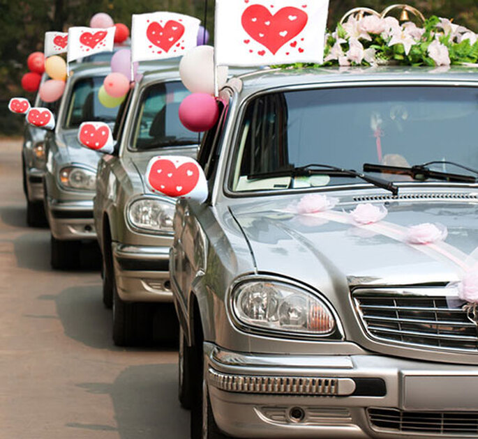 Hochzeit schmücken auto Autoschmuck für