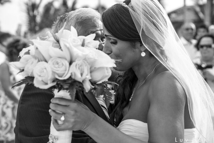 Wedding of Melissa + Alex, Photo: Luv Rox Photography