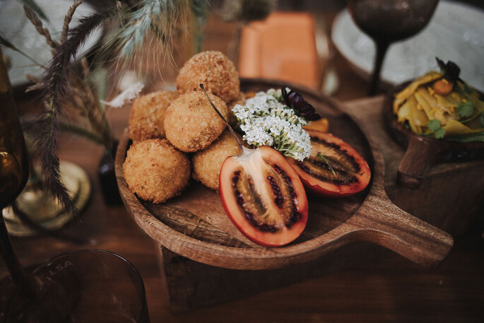 Catering Essen Tisch Hochzeit im Garten