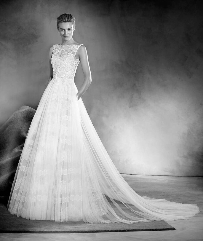 Prenez rendez-vous pour essayer votre robe de mariée Pronovias