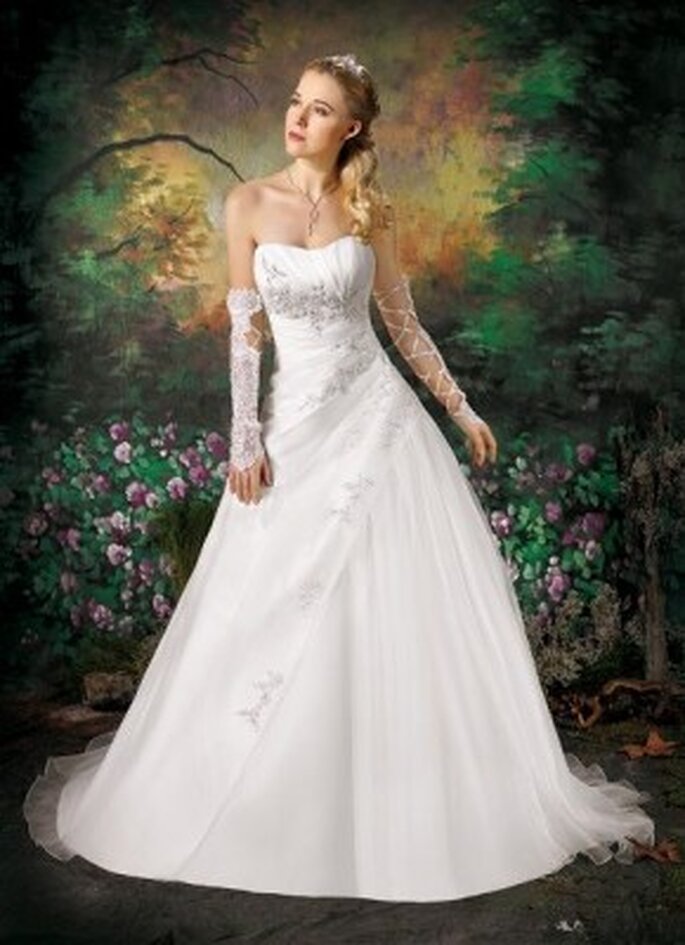Collector 2014 « La traditionnelle petite robe de mariée »
