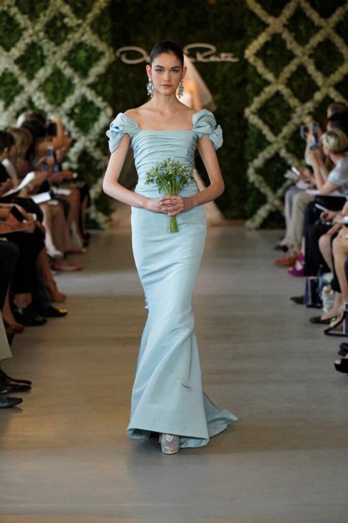 Vestido de novia en color azul claro - Foto Oscar de la Renta 2013
