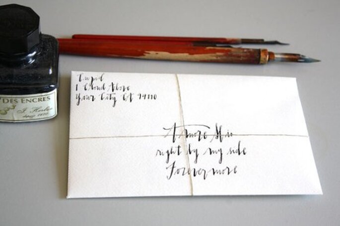 Demuéstrale tu amor y escríbele una carta de amor muy romántica - Foto Etsy