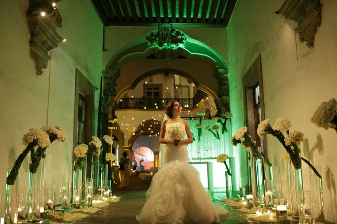 Real Wedding: Glamour y majestuosidad en la boda de Nab y Memo - Foto Marcos Valdés