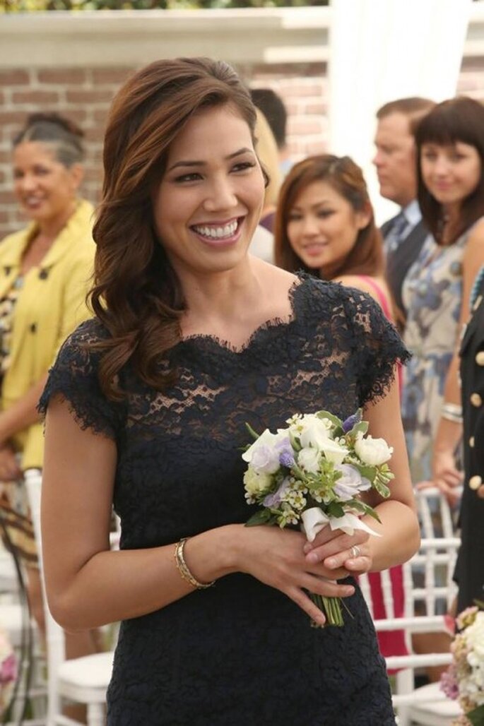 Angela Montenegro la madrina de bodas de Brennan y Booth - Foto FOX