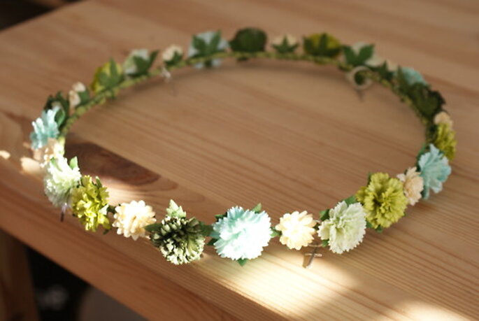 Coronas de flores para una novia hippie - Cortesía Esperanza de la Fuente