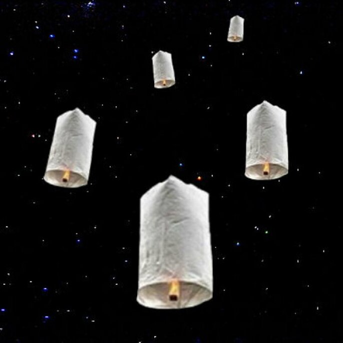 Les lanternes volantes thaï auront fière allure ! - Photo : Lanterne Mariage