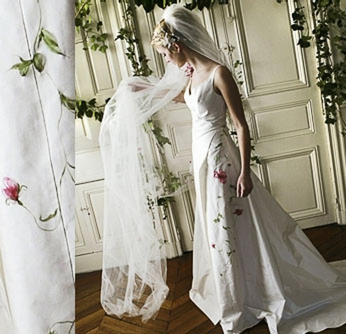 Collection de robes de mariée Valérie Devillers -  Pavot : cache coeur en taffetas de soie peinte et brodée