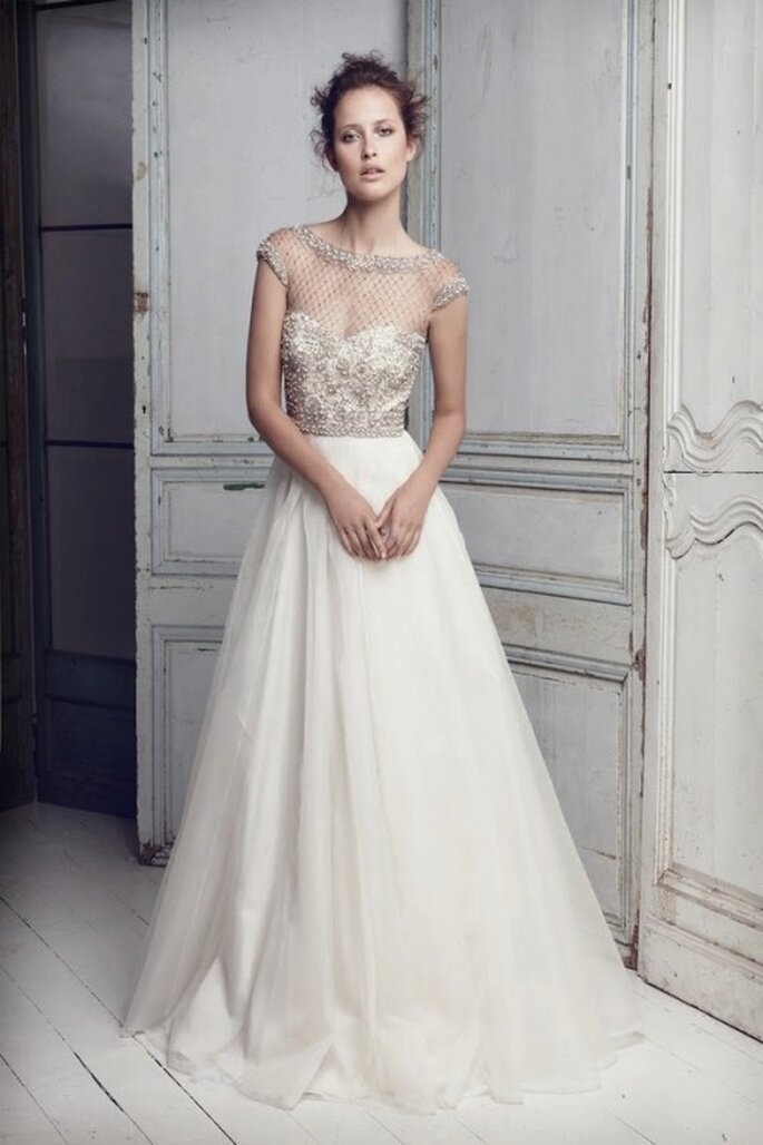 Elige la mejor cauda para tu vestido de novia - Foto Colette Dinnigan
