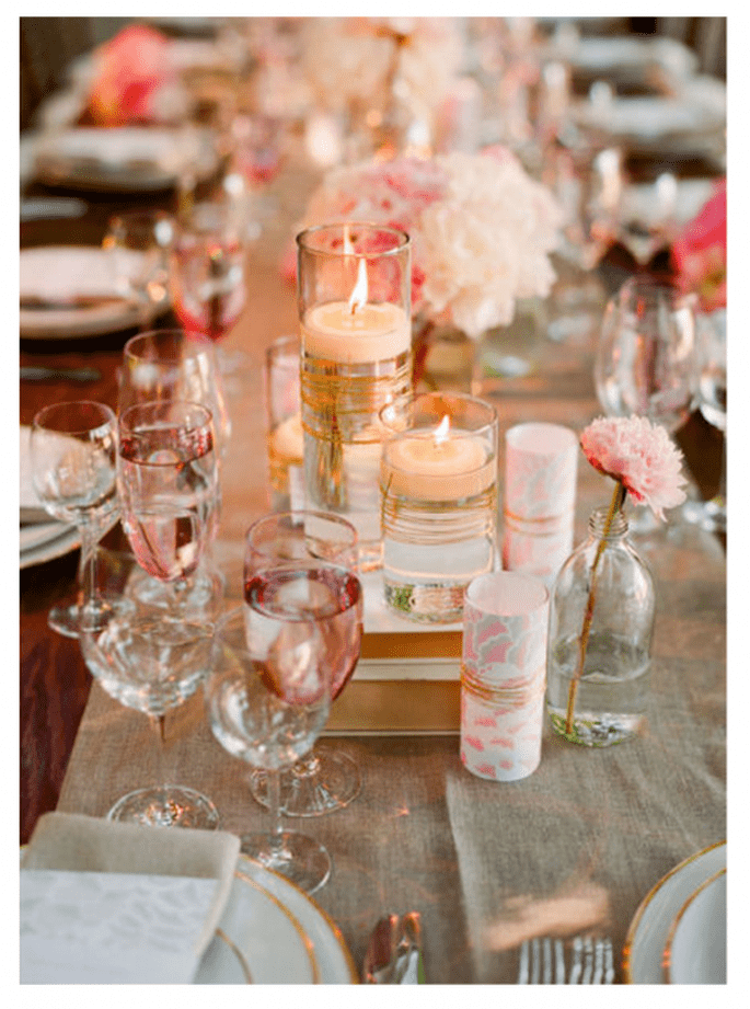 Centros de mesa y montaje para el banquete en color rosa pastel - Foto Lisa Lefkowitz