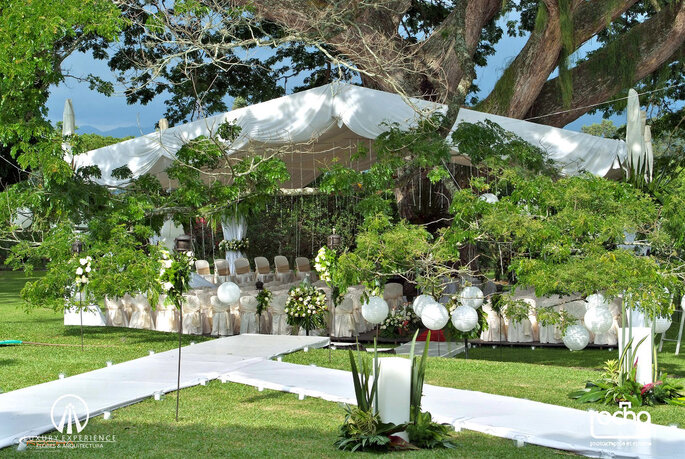 Luxury Events Wedding Planner decoración boda aire libre