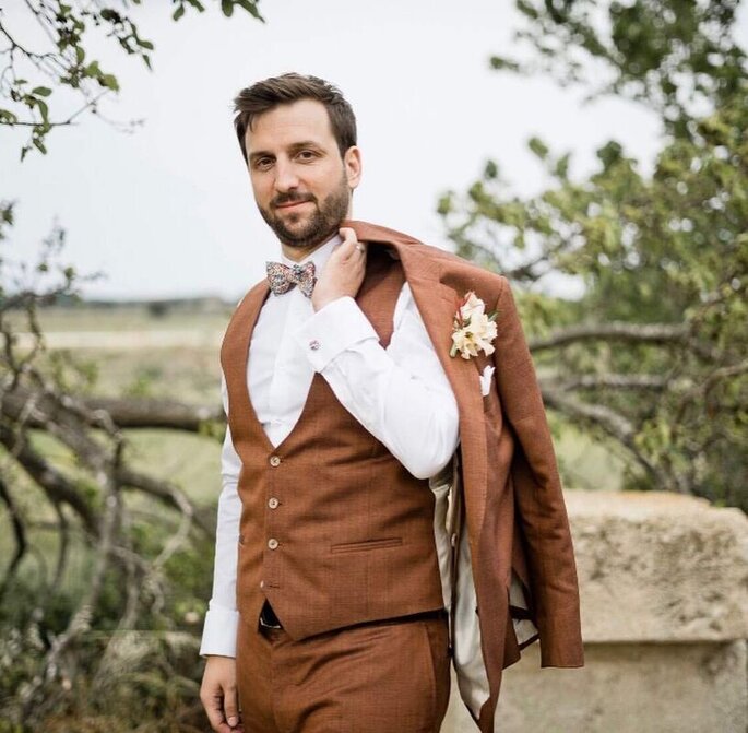 Costume de mariage exclusif à Paris