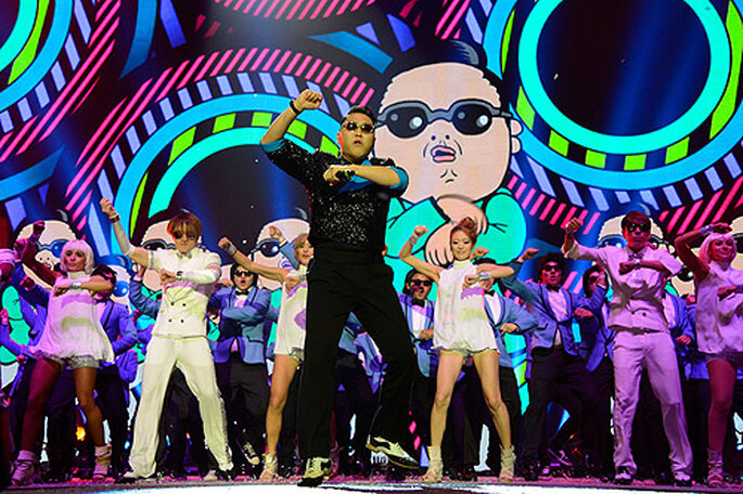 El cantante surcoreano PSY interpretando el 'Gangnam Style' en los MTV EMA's 2012. Foto: Kevin Mazur/WireImage