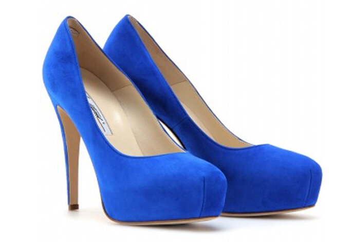 Zapatos de novia en color azul de Brian Atwood - Foto Shopstyle